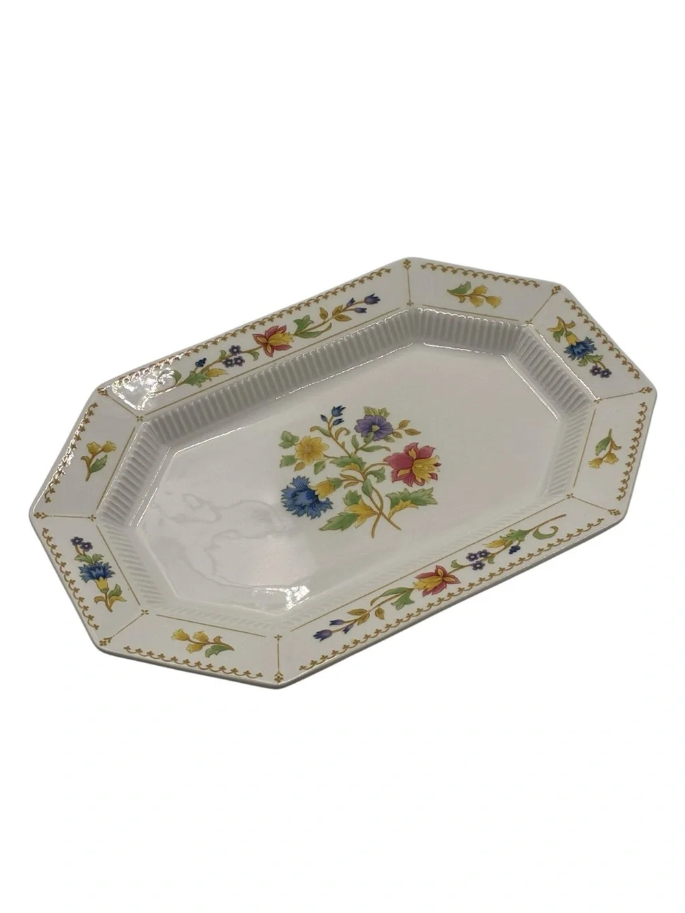 Nikko Classic Collection Magenta 3-Piece Set Platter, Creamer, Sugar Bowl Lid